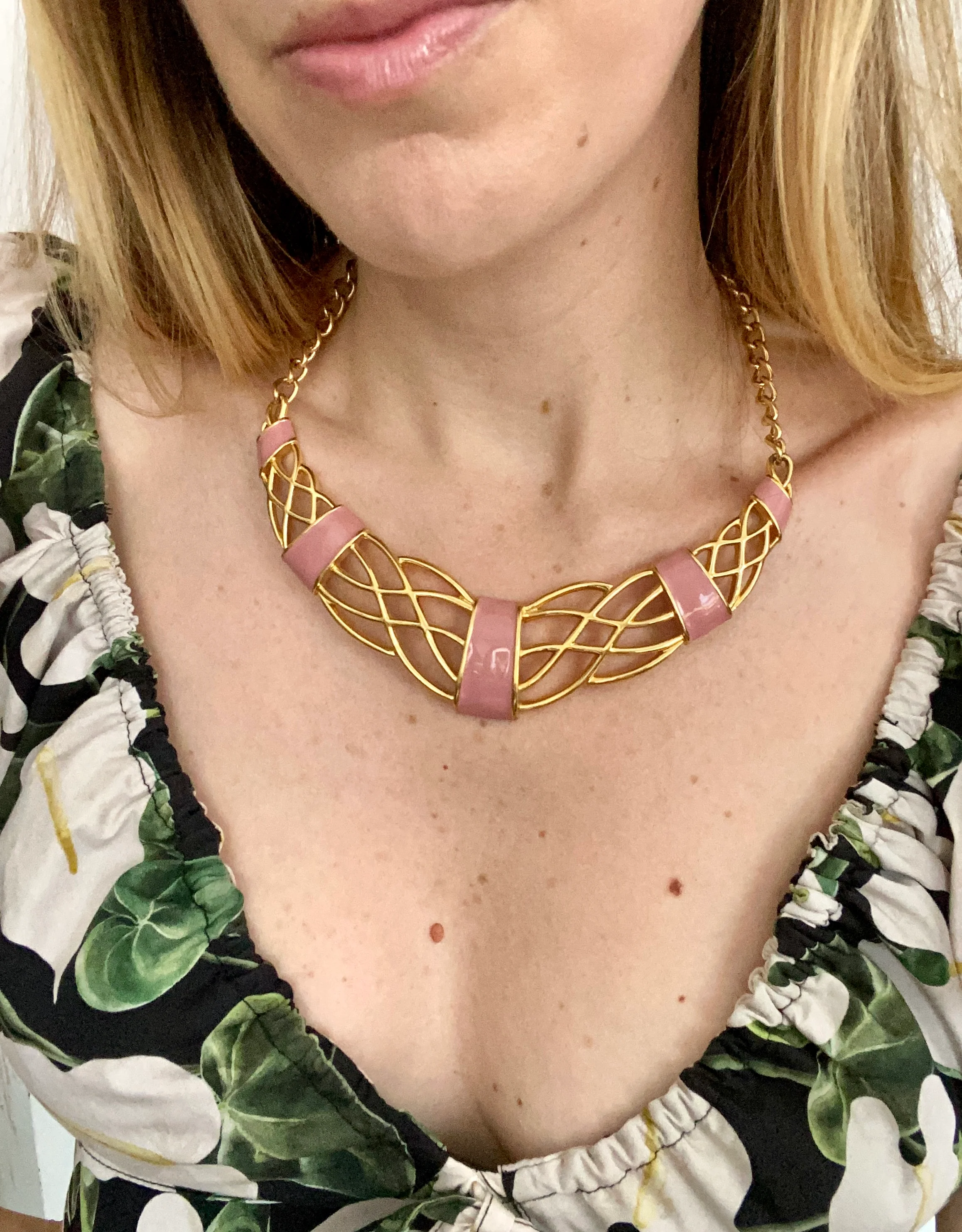 80s Monet Gold and Pink Enamel Statement Necklace - Image 4