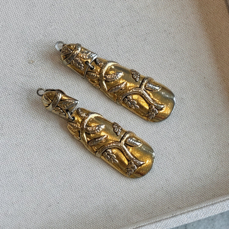 Vintage 70s Brutalist Gold Statement Earrings - Image 4