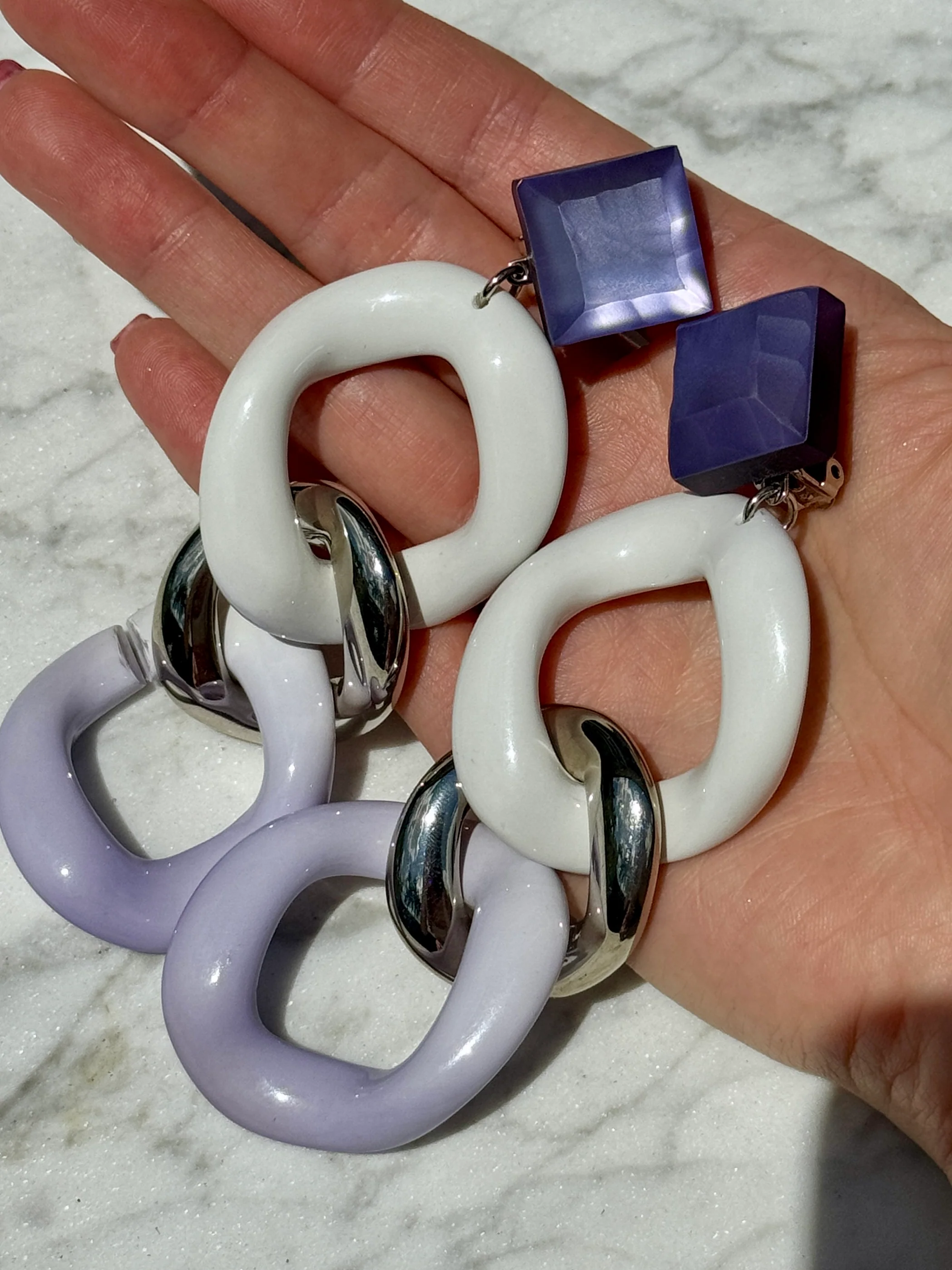 Ombre Frosted Lavender Link Clip-On Earrings - Image 4