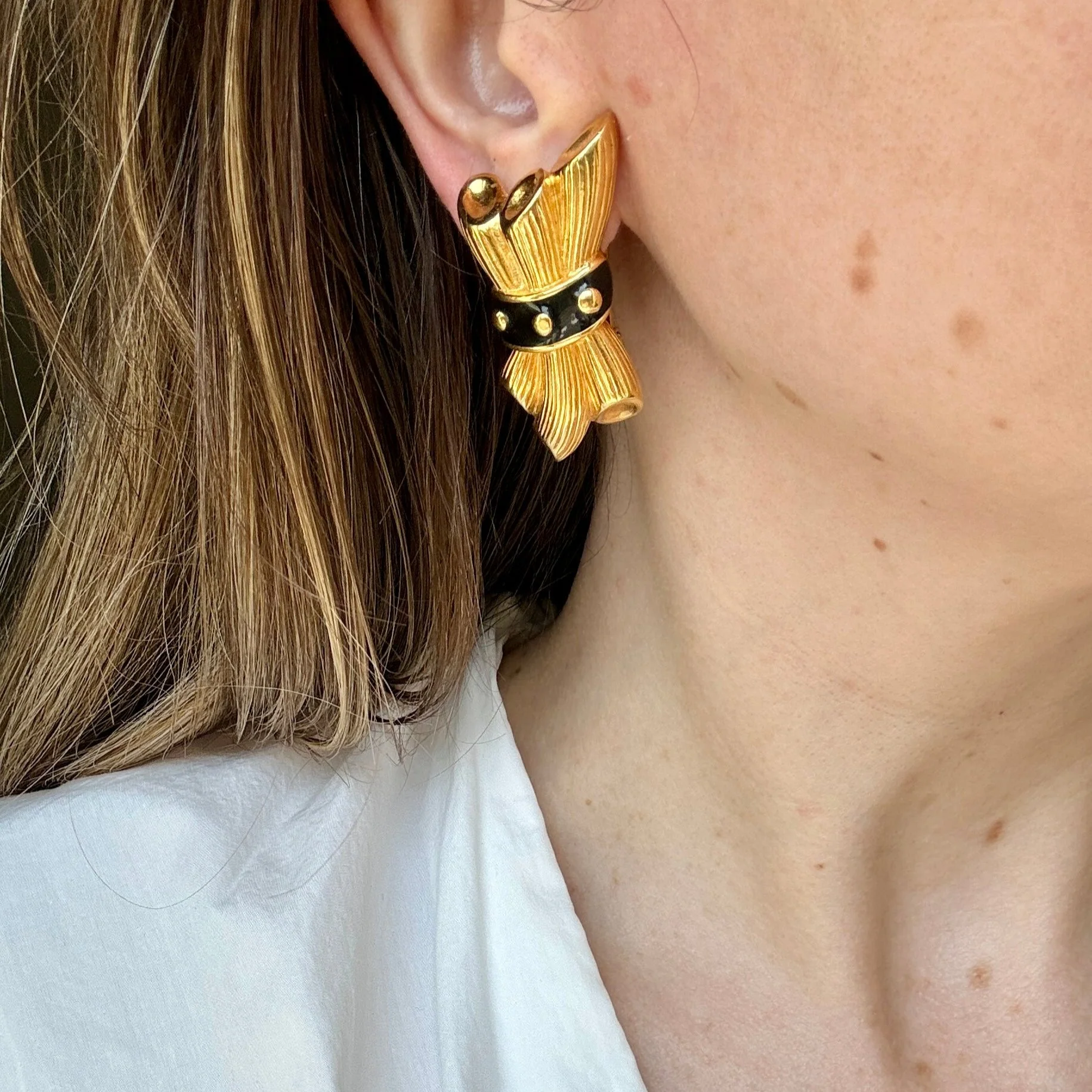 Fendi 1980s Gold Wheat Clip-On Earrings - Image 2
