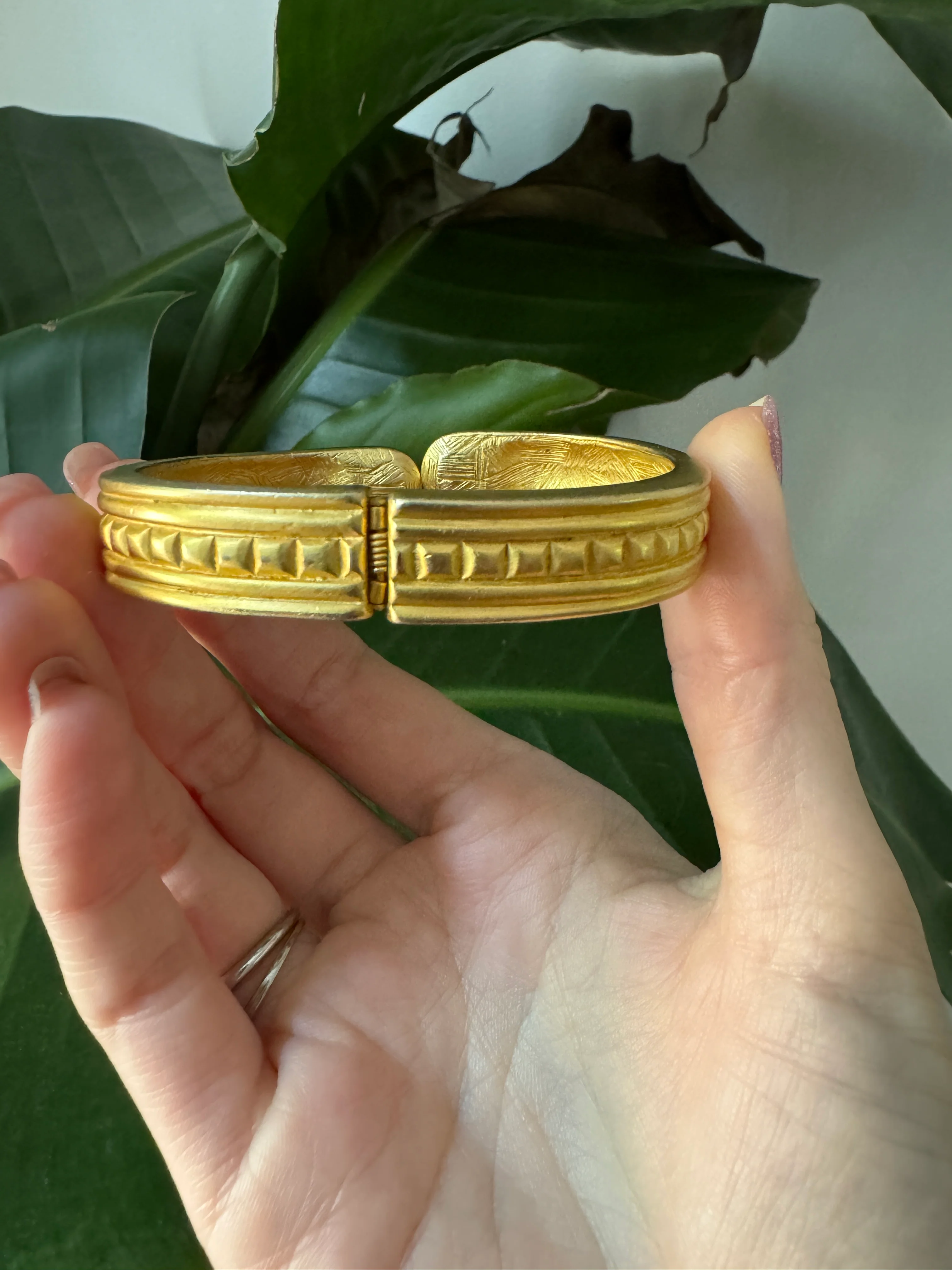 Givenchy Etruscan Brushed Gold Purple Crystal Bracelet - Image 5