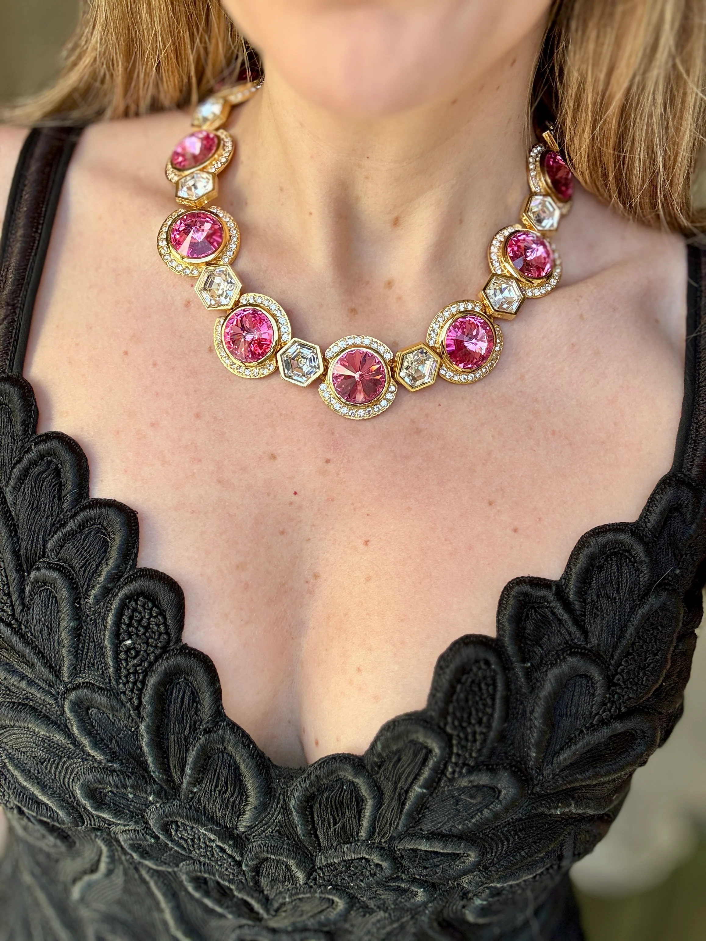 Gorgous 1980s Vintage Pink Crystal Statement Necklace - Image 3