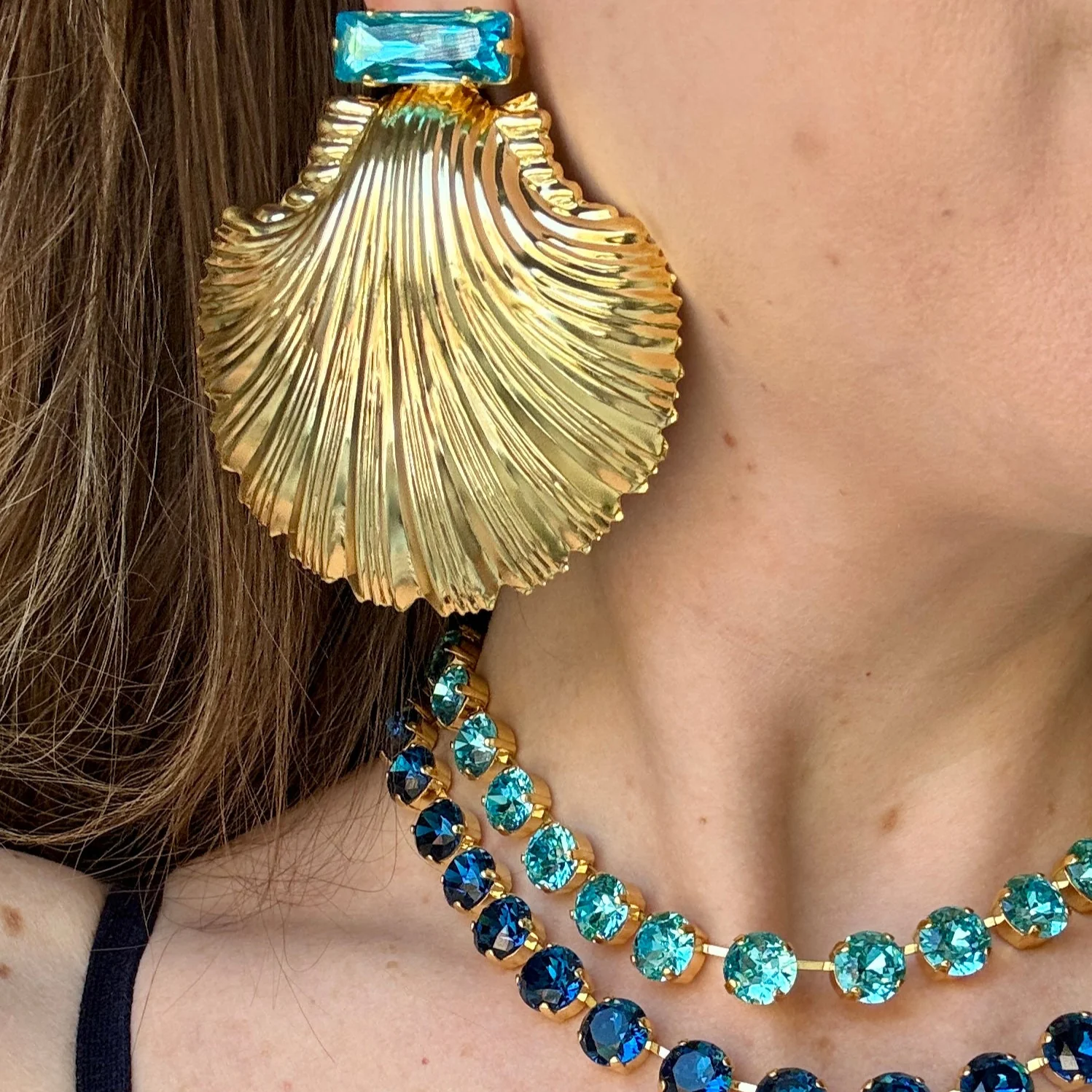 Ariel Shell Earrings Aqua or Clear Crystal - Image 2