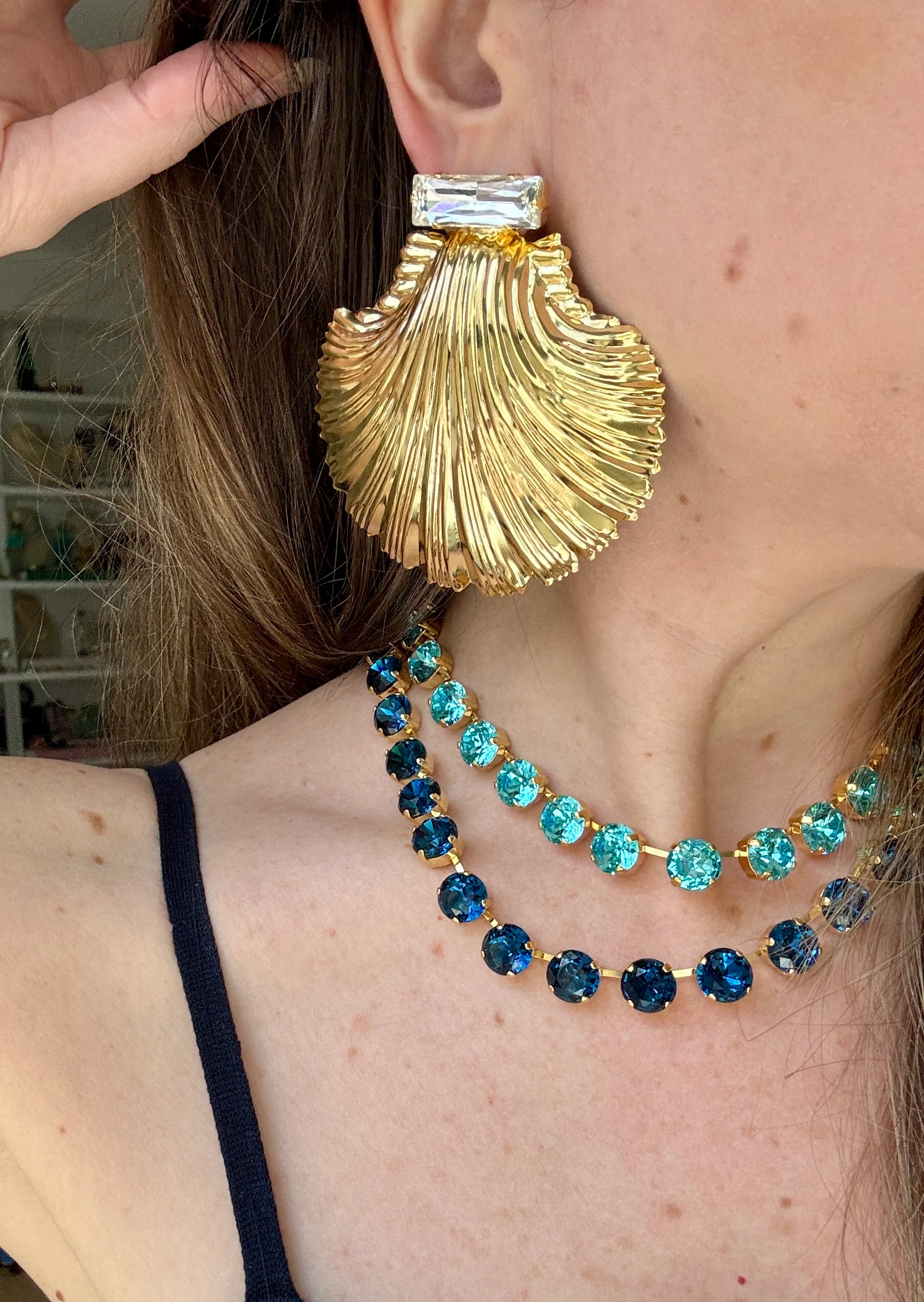 Ariel Shell Earrings Aqua or Clear Crystal - Image 3