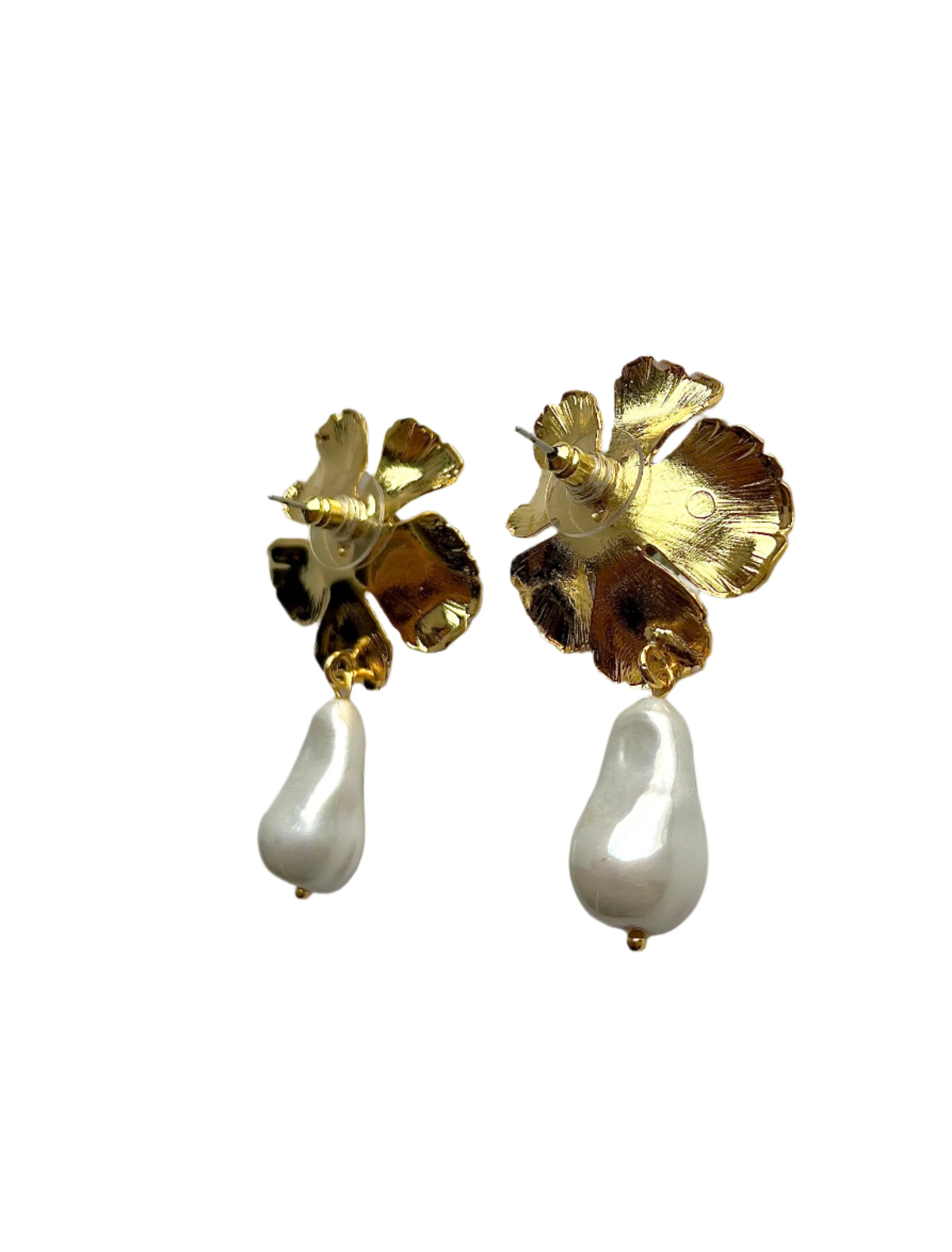 Anna White Flower Earrings - Image 5