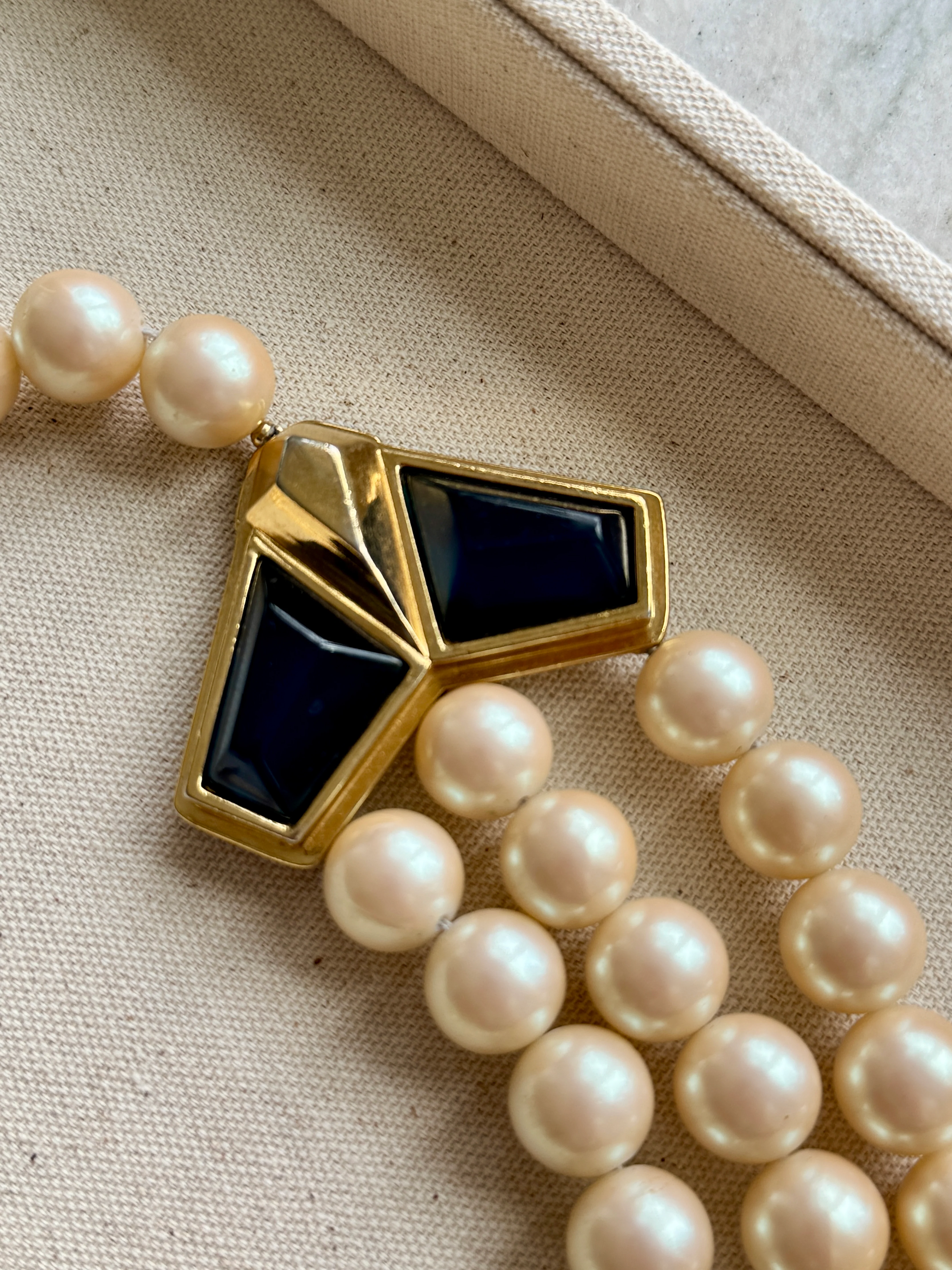 Rare Designer Yves Saint Laurent Faux Pearl Statement Necklace - Image 5
