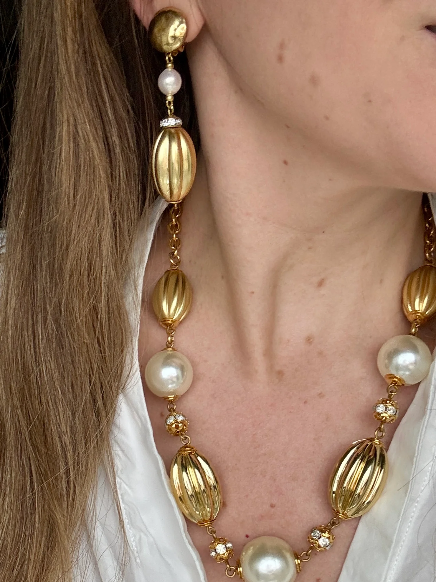 Vintage Delicate Pearl Drop and Gold Clip Earrings - Image 4