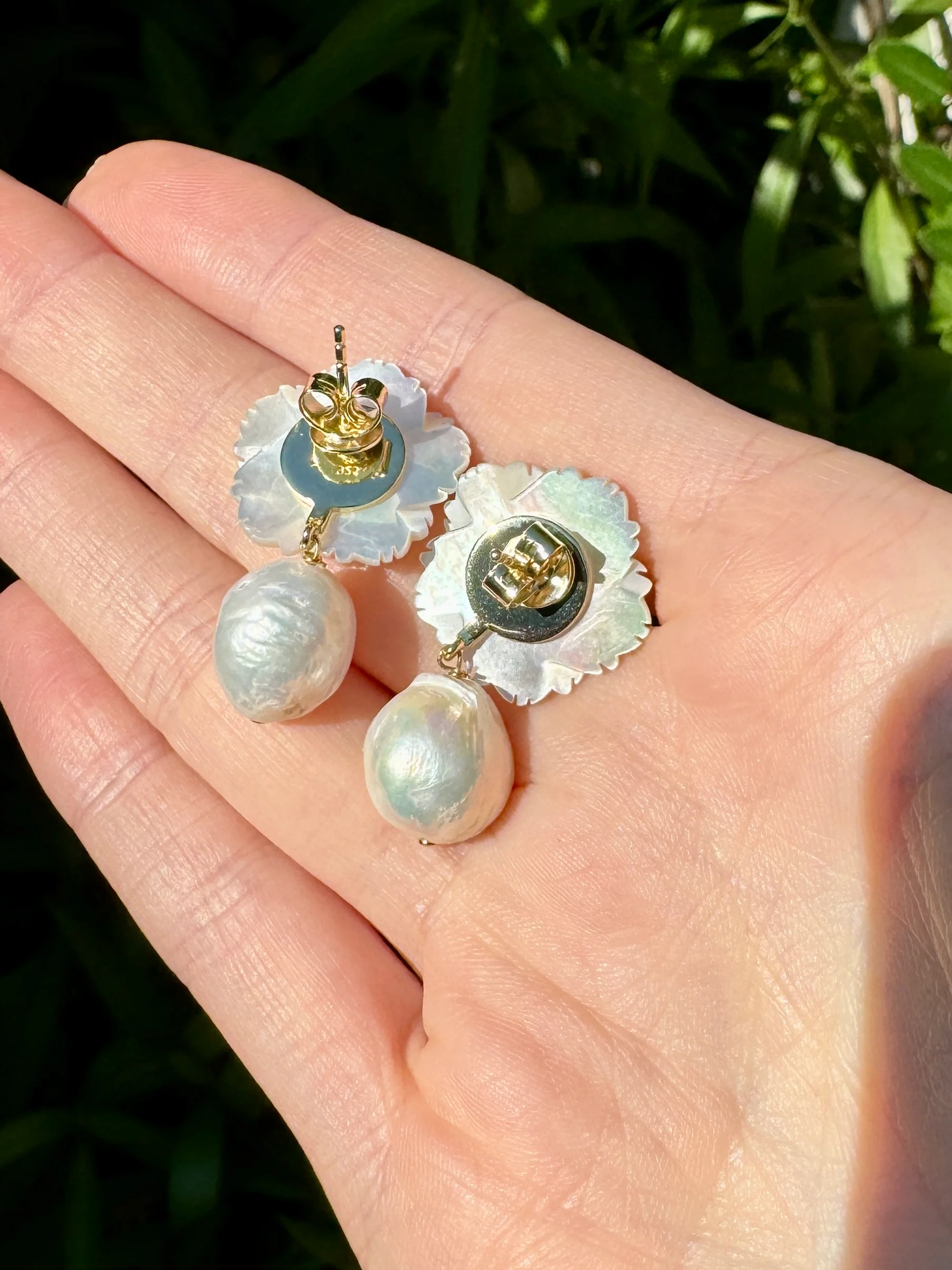 Pearl Drop Flower Drop Earrings - Image 4