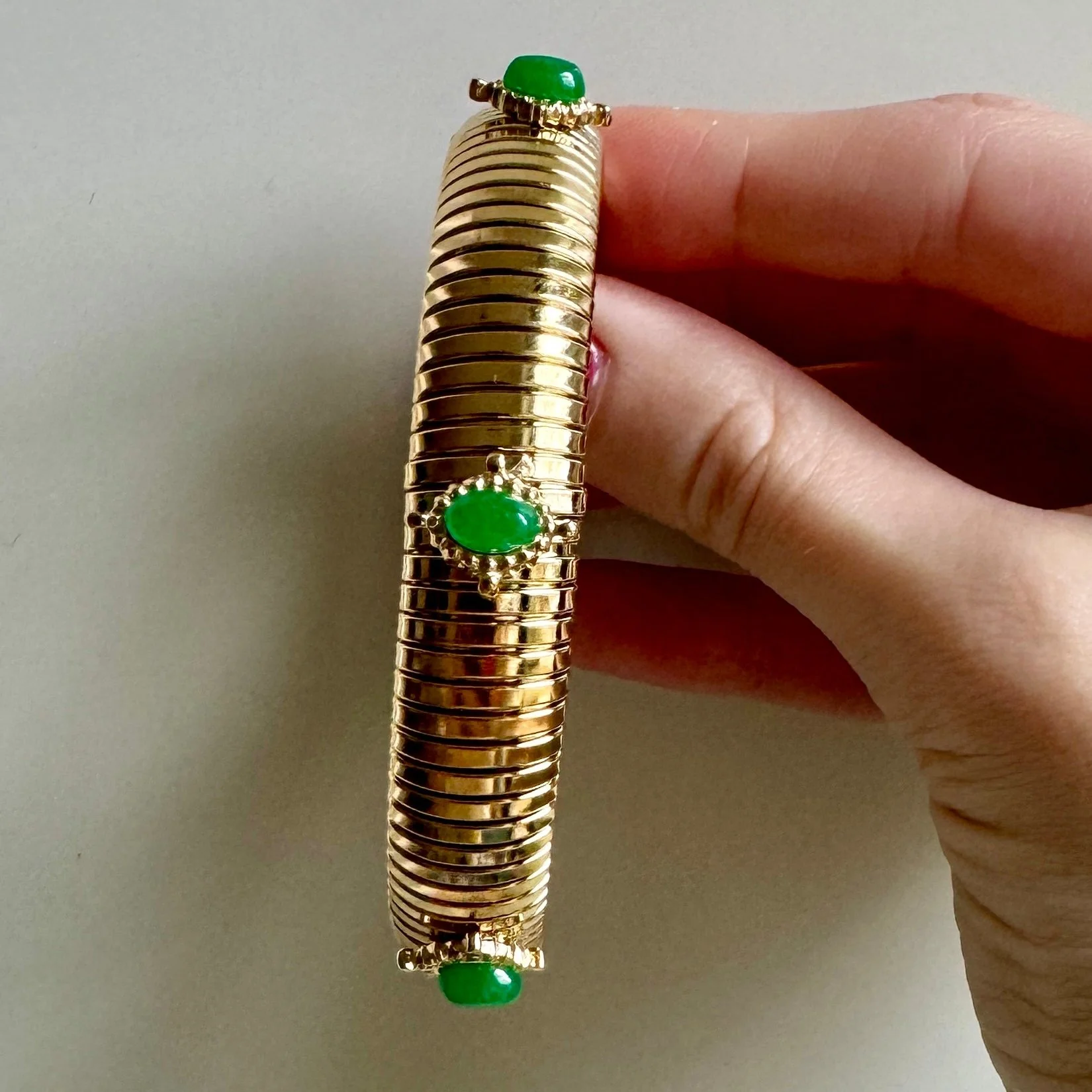 Small Green Stone Gold Omega Bracelet - Image 4