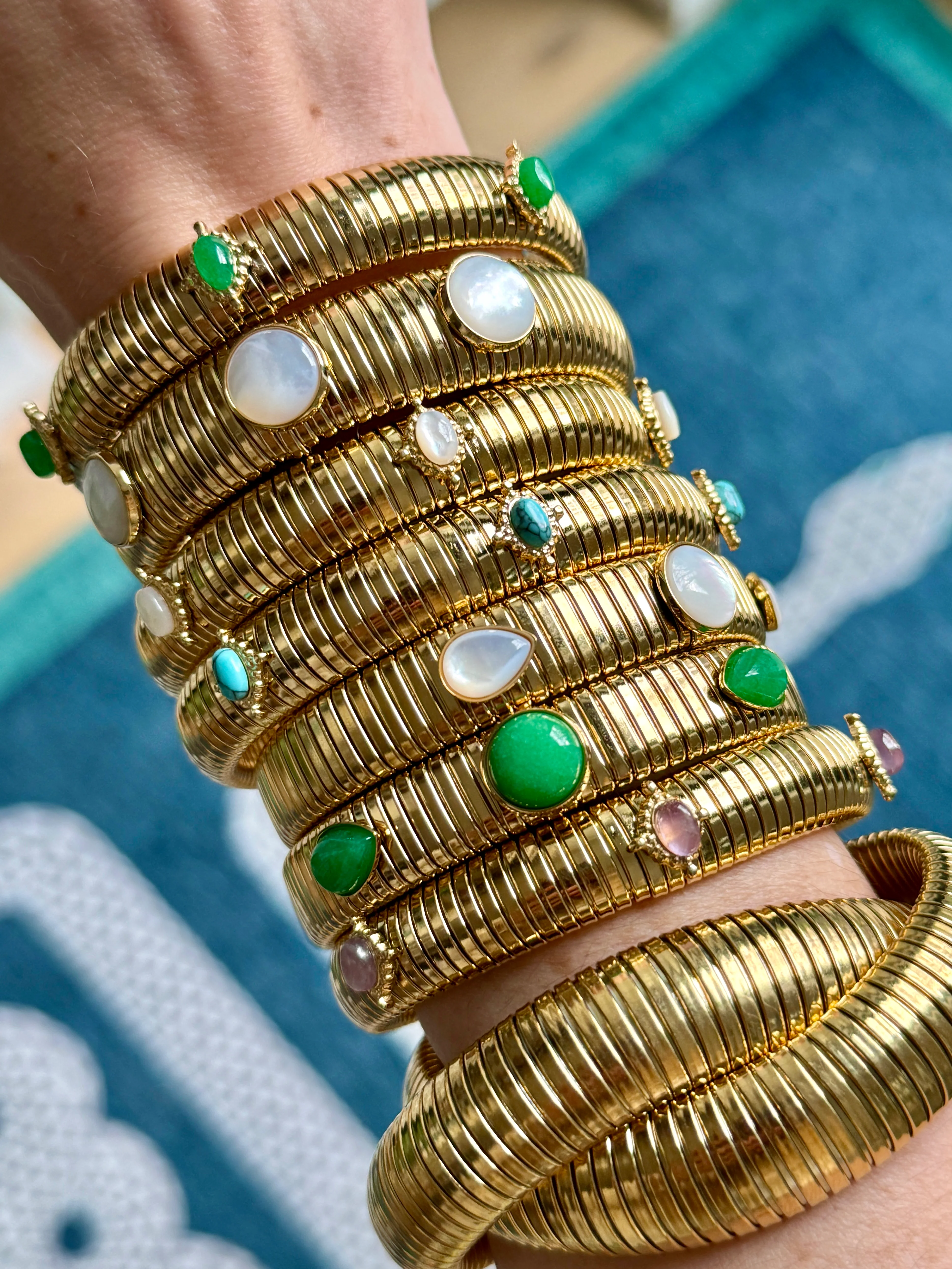 Small Green Stone Gold Omega Bracelet - Image 5