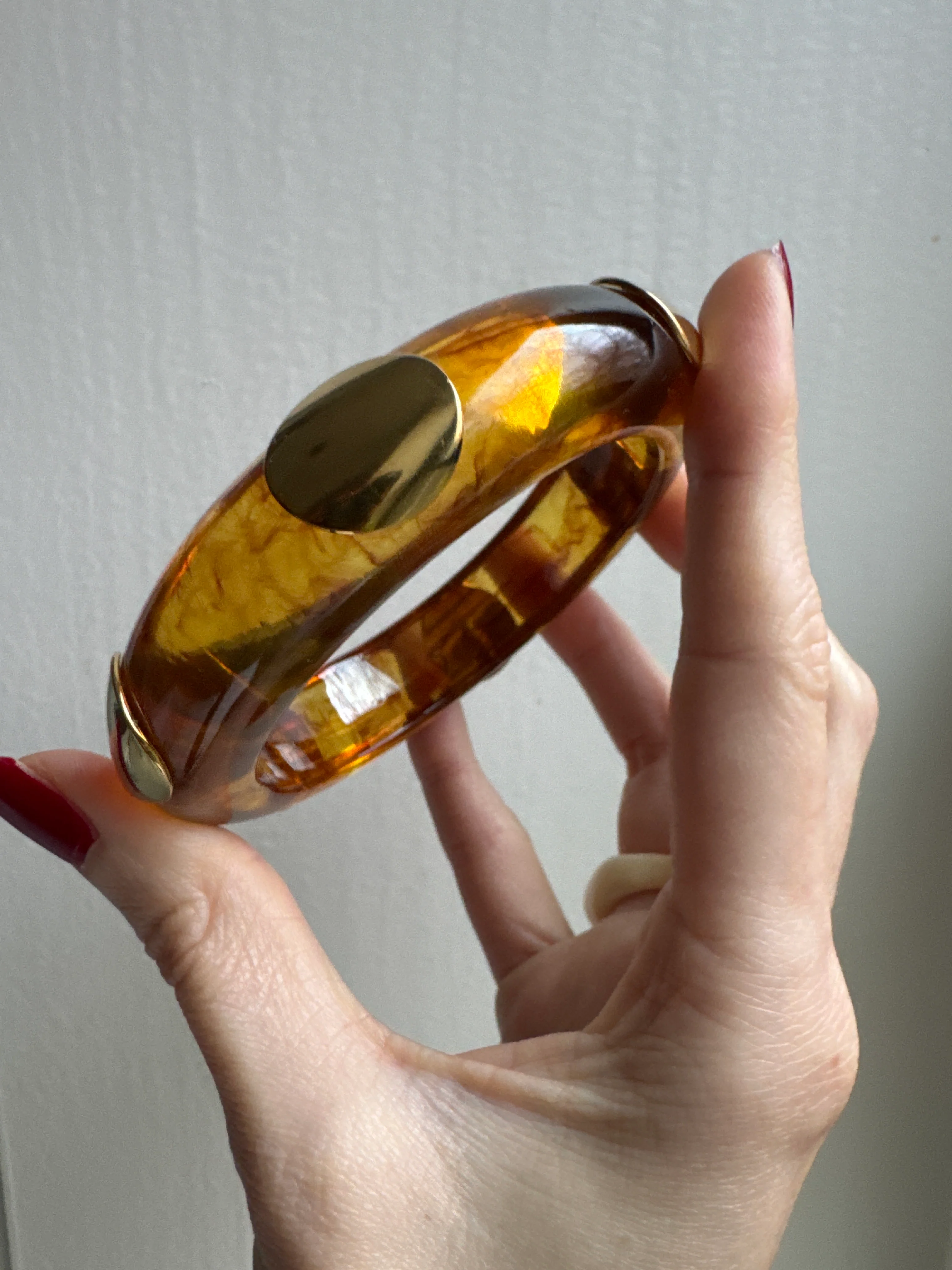 Tortoise or Jade Resin Bangle - Image 7