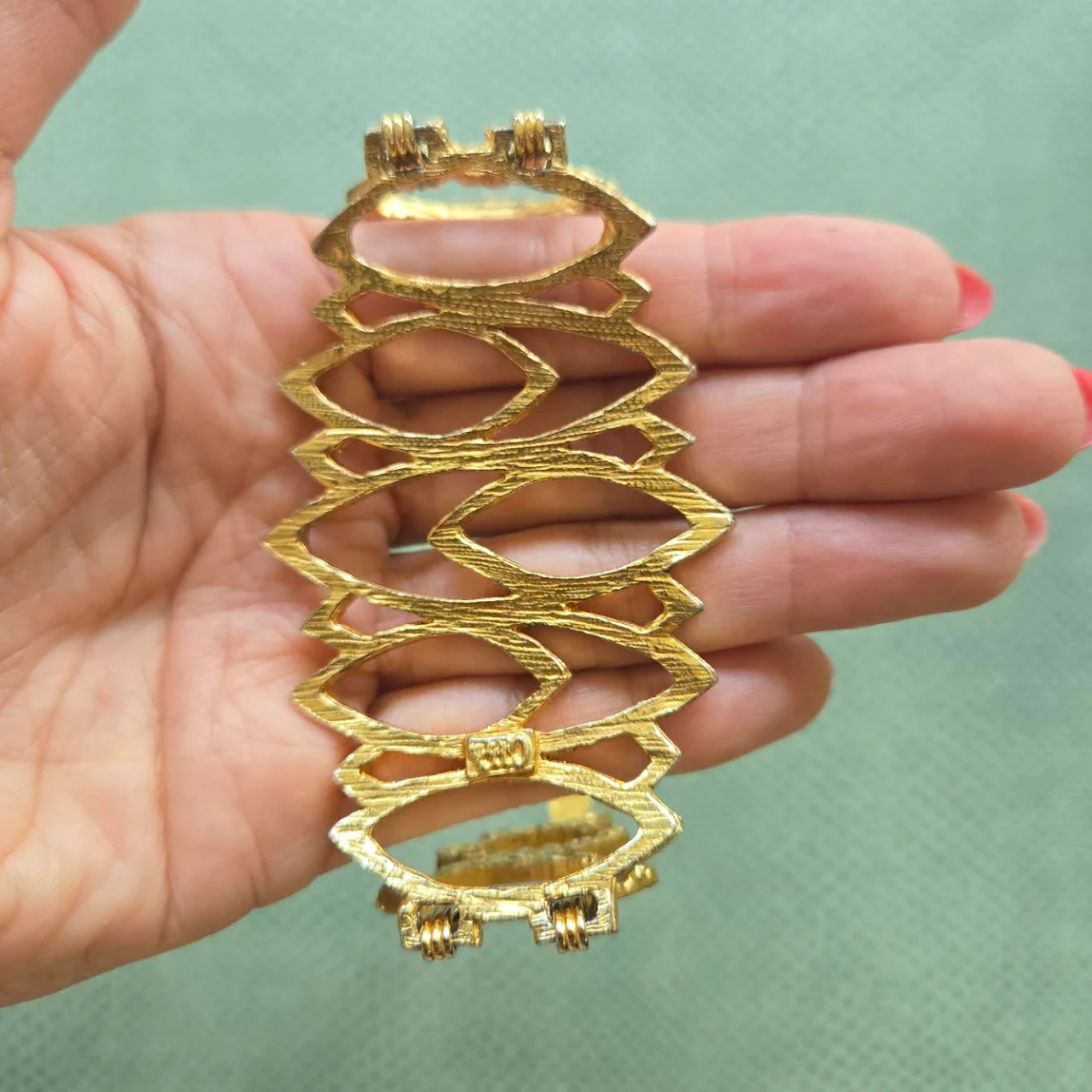 Vintage Brutalist Style Gold Bracelet - Image 3