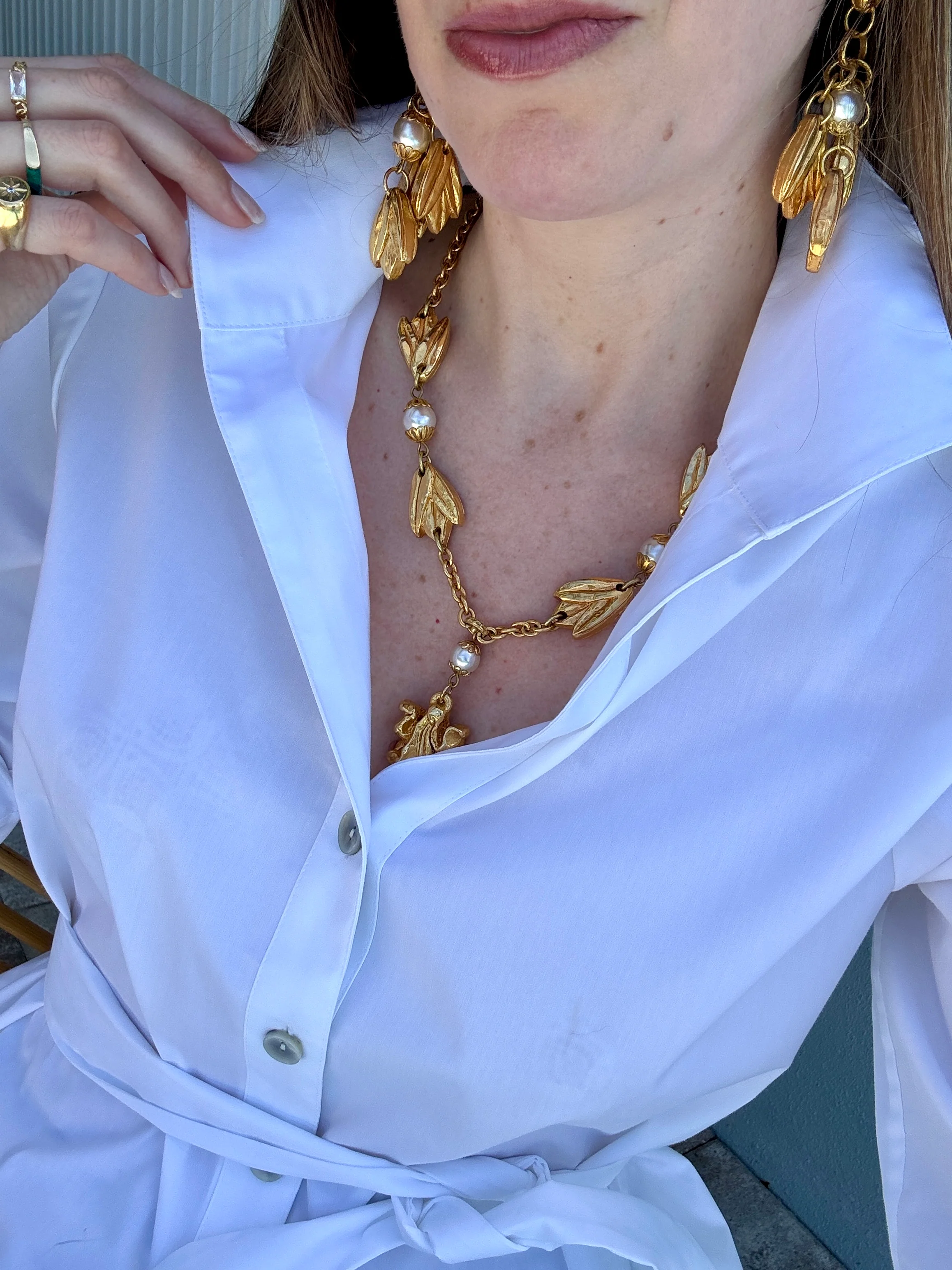 Vintage Designer Chantal De Kerouartz Gilt & Pearl Leaf Earrings - Image 3