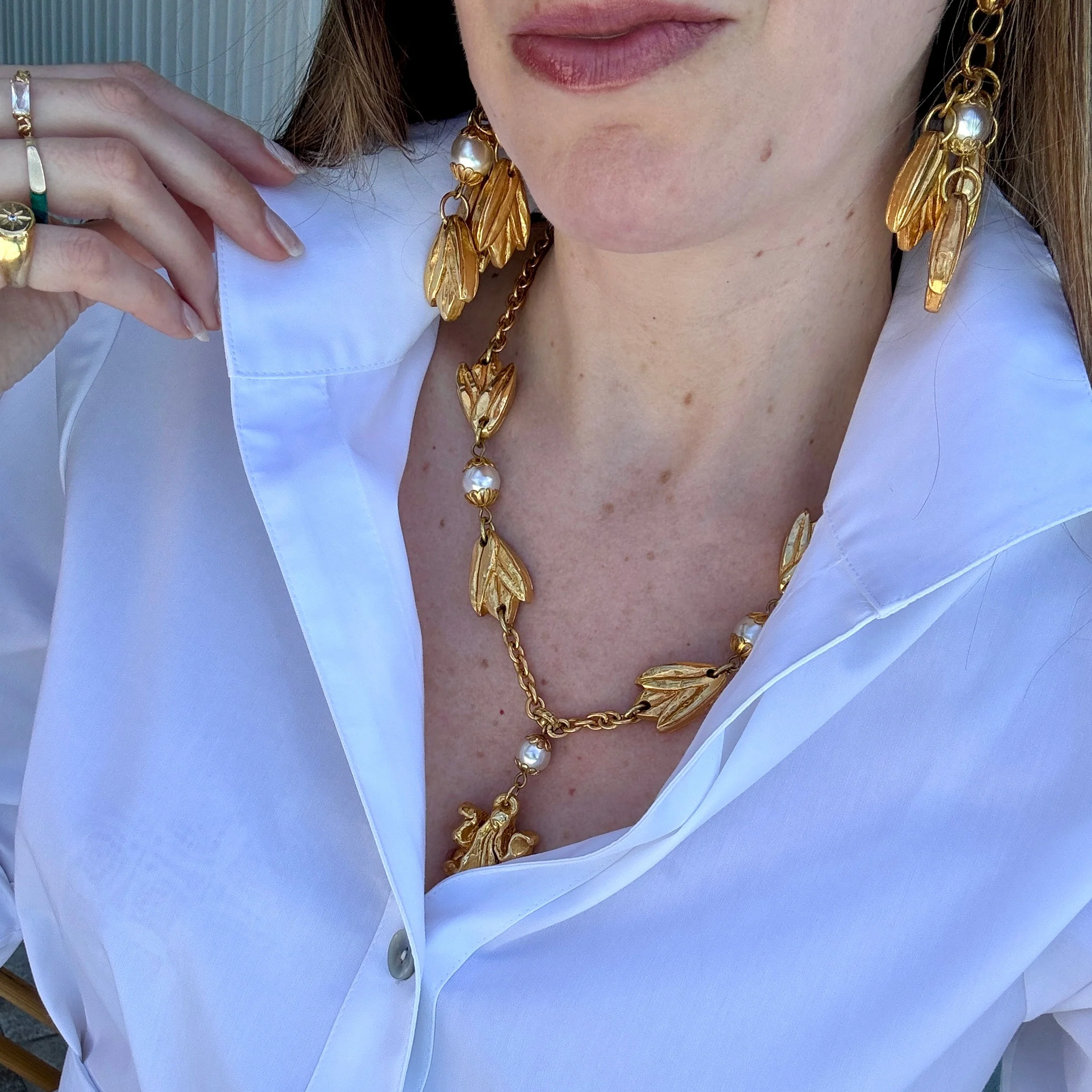 Vintage Designer Chantal De Kerouartz Gilt & Pearl Leaf Necklace - Image 2