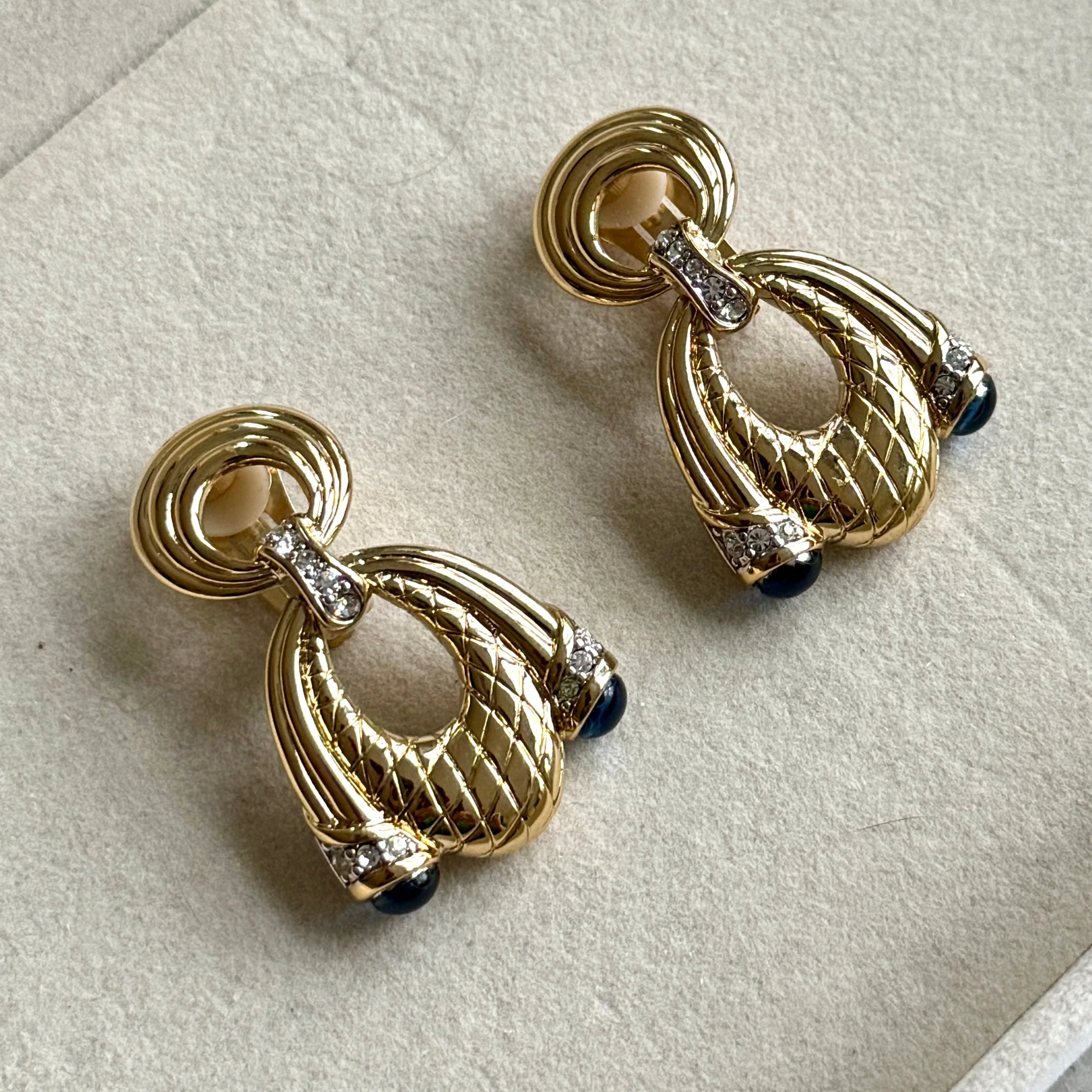 Vintage 90s Quilted Gold and Blue Crystal Earrings - Image 3