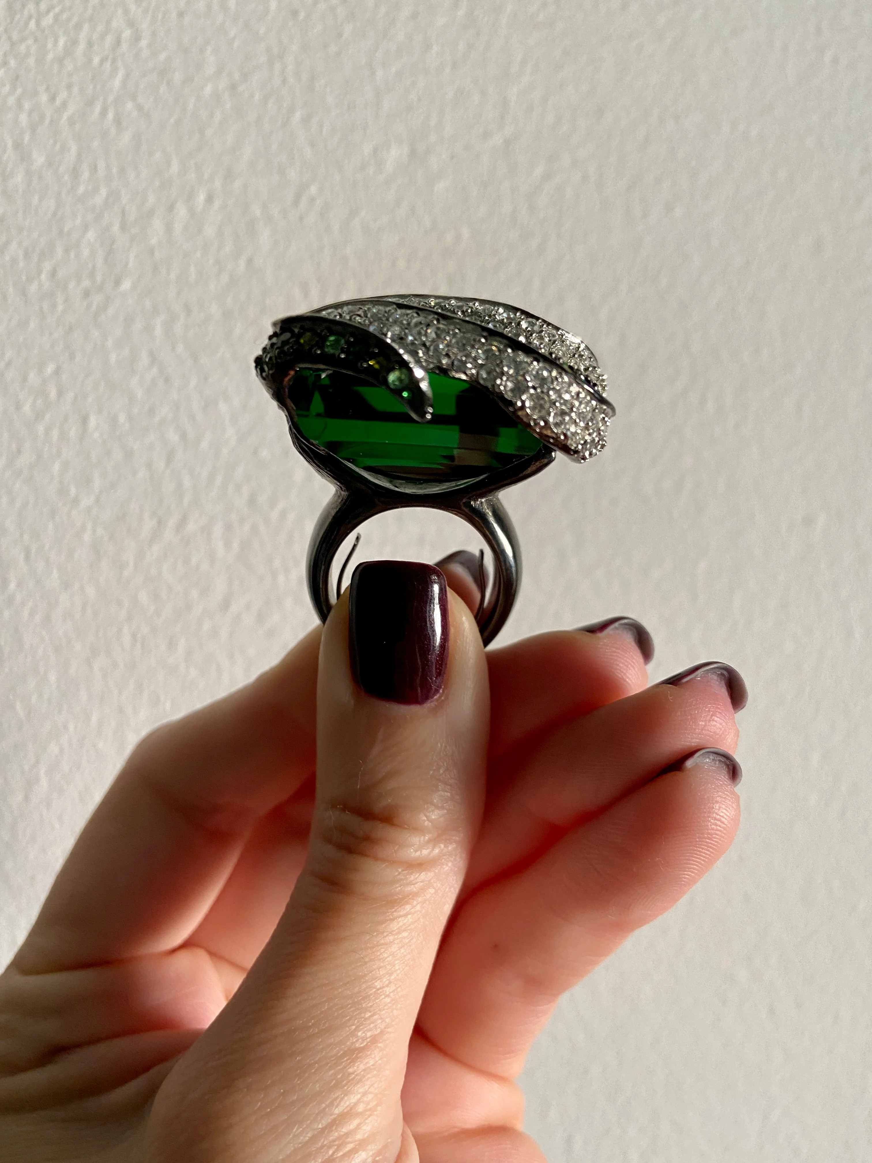 Vintage Kenneth Jay Lane Massive Green Jewel Snake Ring - Image 5